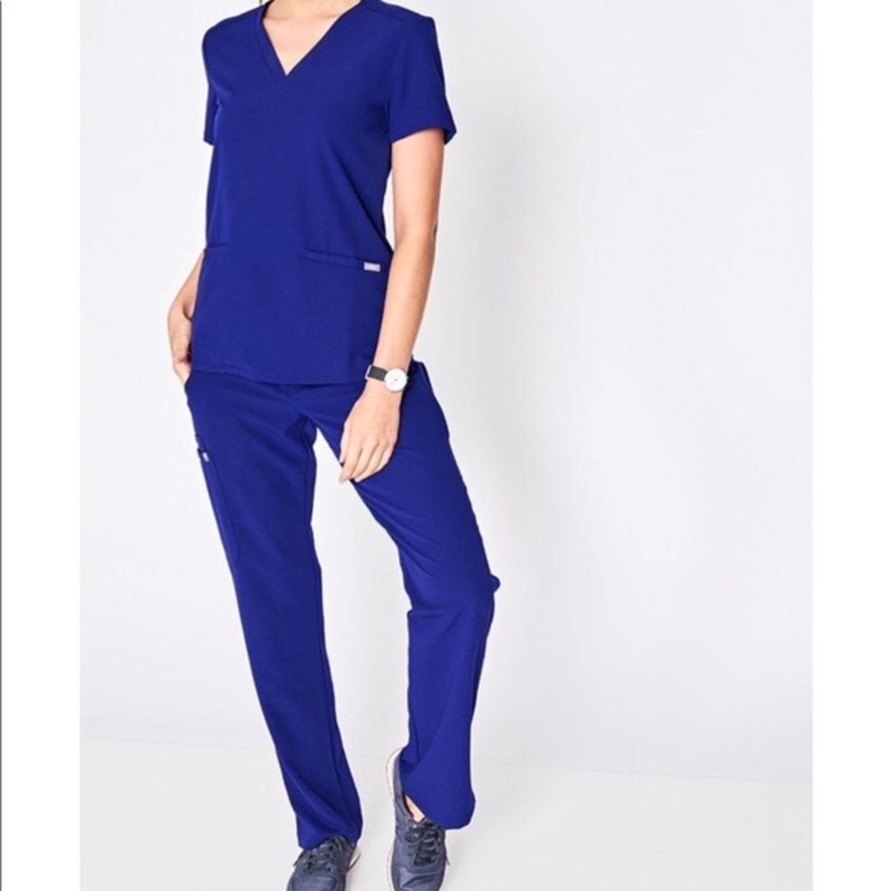 FIGS scrub set XS/XStall royal blue